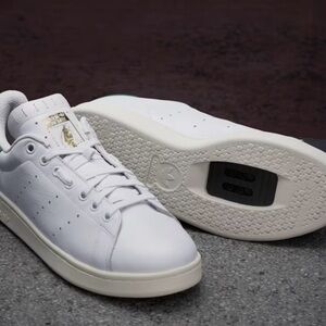 Adidas VELOSTAN SMITH SHOES